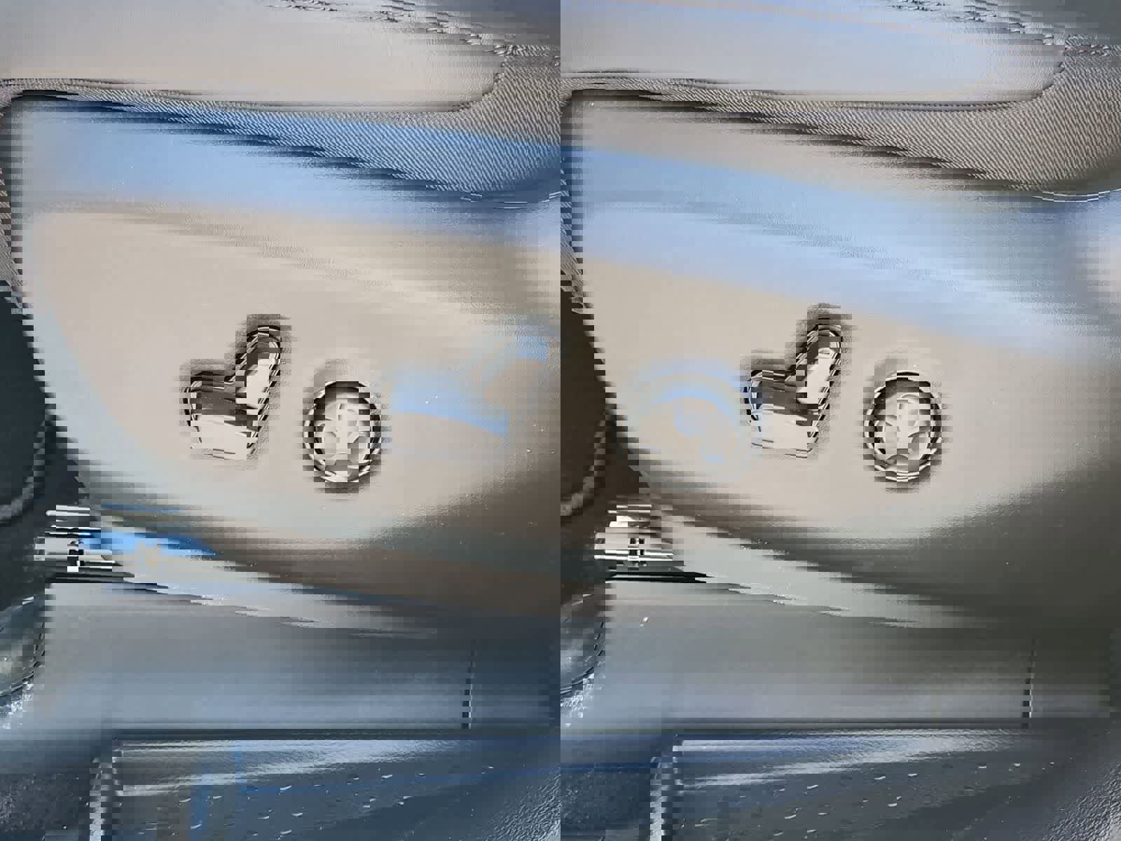 New 2026 Chrysler Pacifica Select image 17