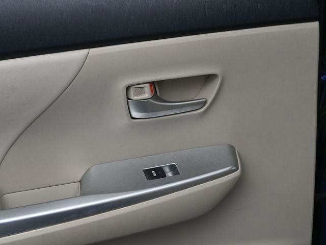 Used 2012 Toyota Prius V Five image 21