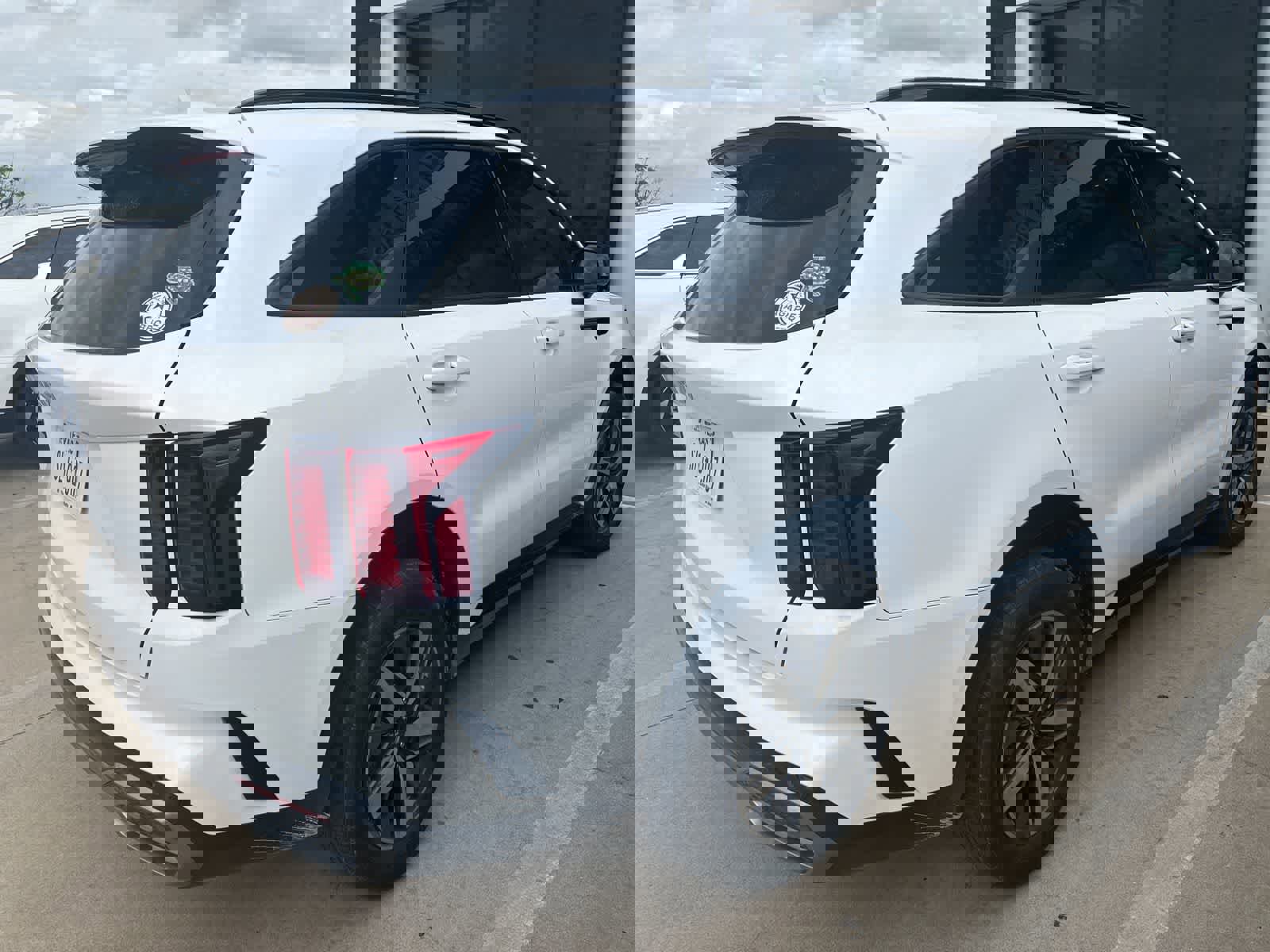 Used 2023 Kia Sorento S w/ Panoramic Sunroof Package image 3