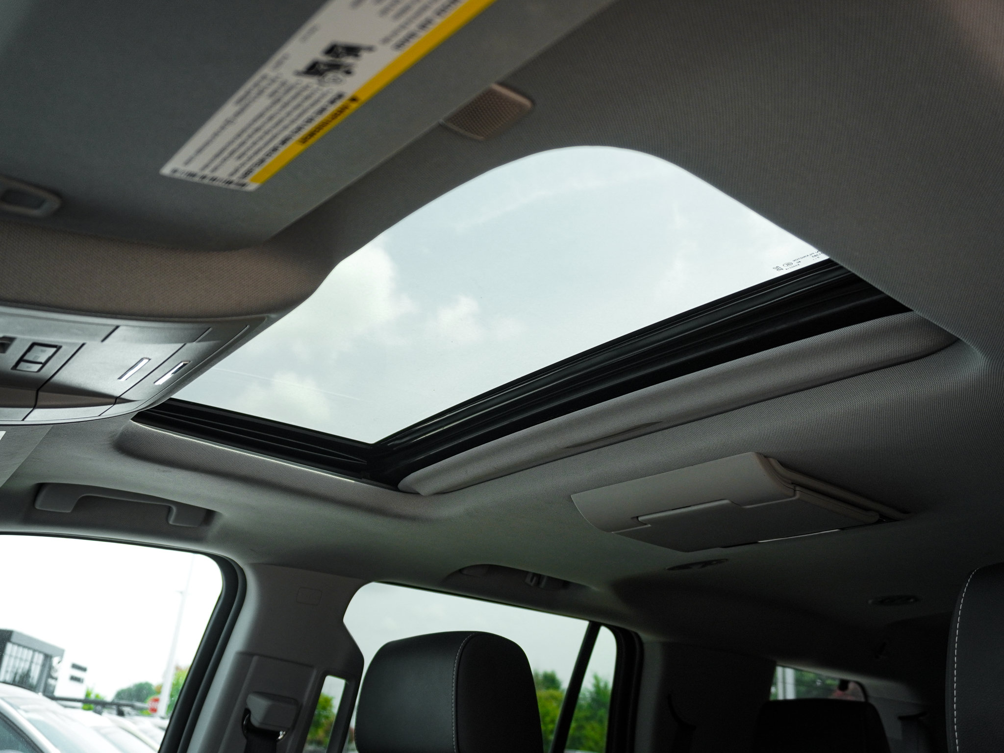 Used 2020 Chevrolet Tahoe LT AWD/4WD image 27