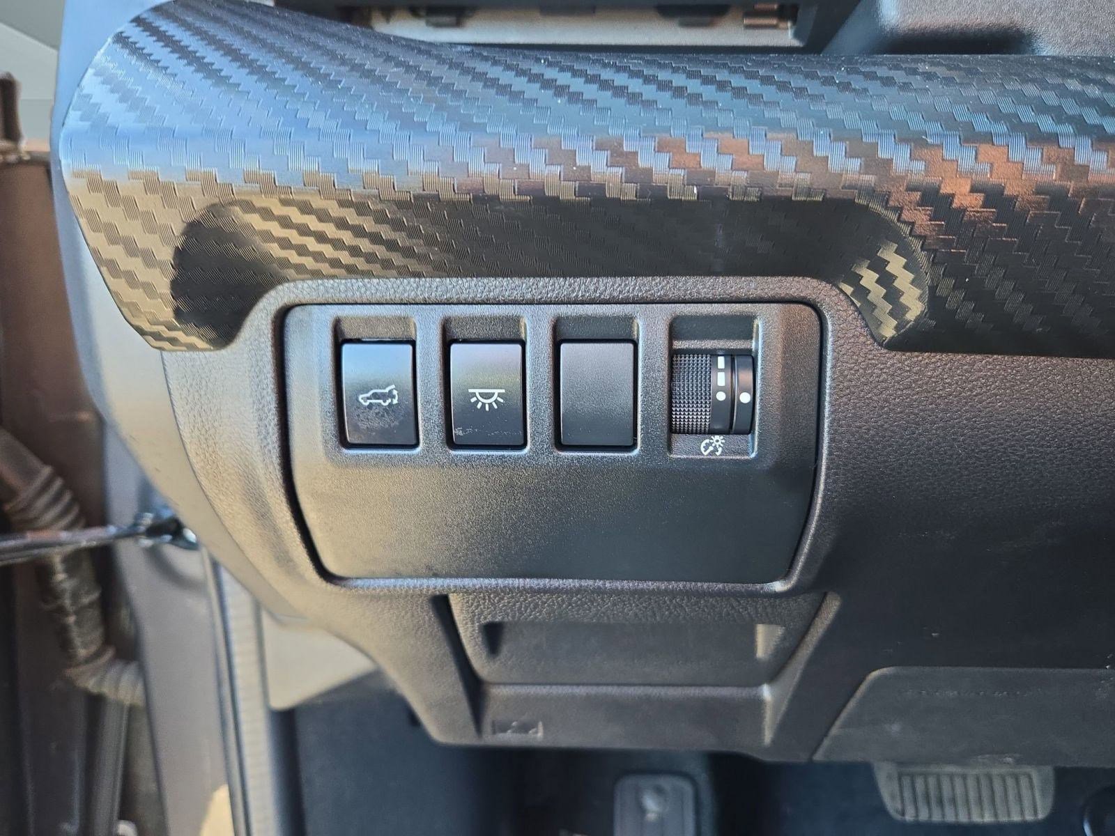 Used 2024 Subaru Ascent Premium w/ Convenience Package image 16