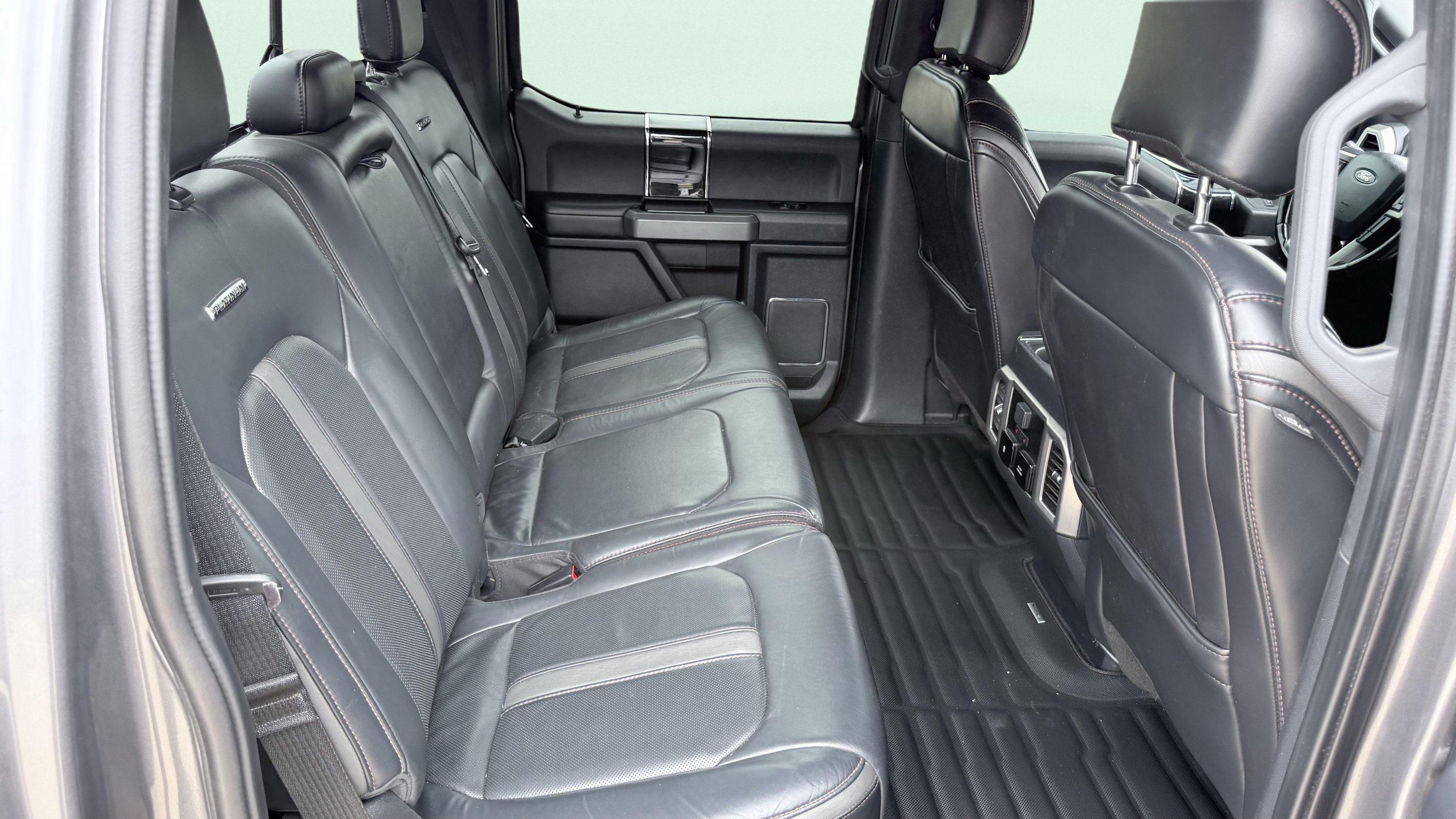 Used 2022 Ford F250 Platinum AWD/4WD image 39