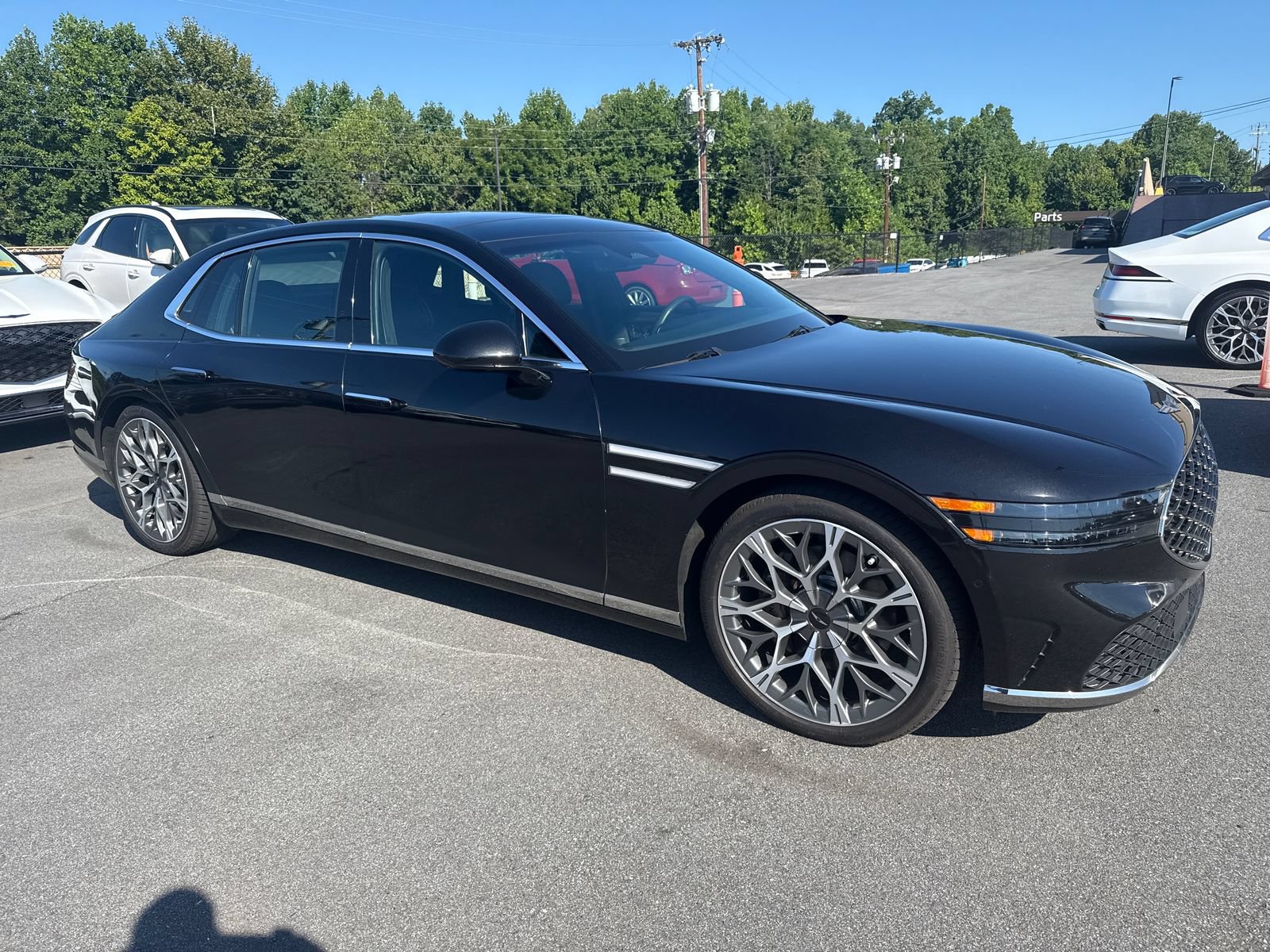 Used 2024 Genesis G90 3.5T AWD/4WD image 7