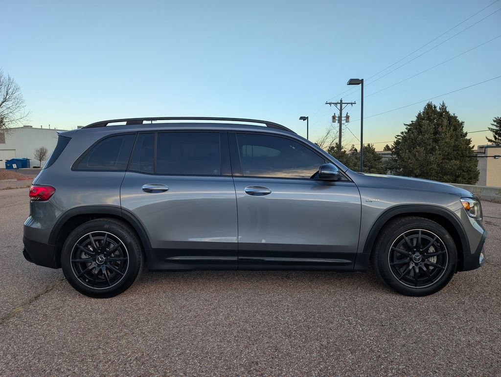 Certified 2022 Mercedes-Benz GLB 35 AMG 4MATIC image 4