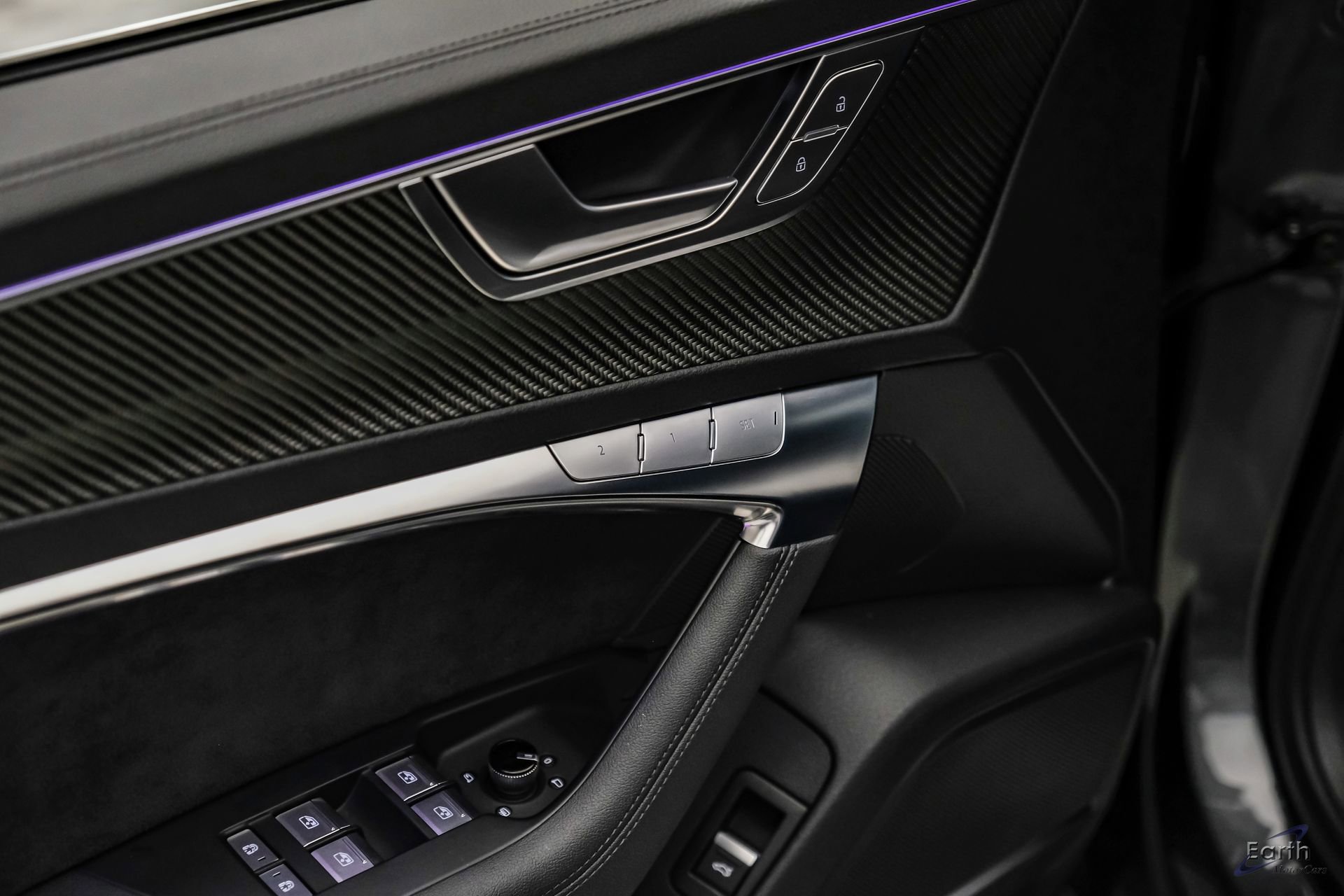 Used 2023 Audi RS 6 w/ Black Optic Package image 93