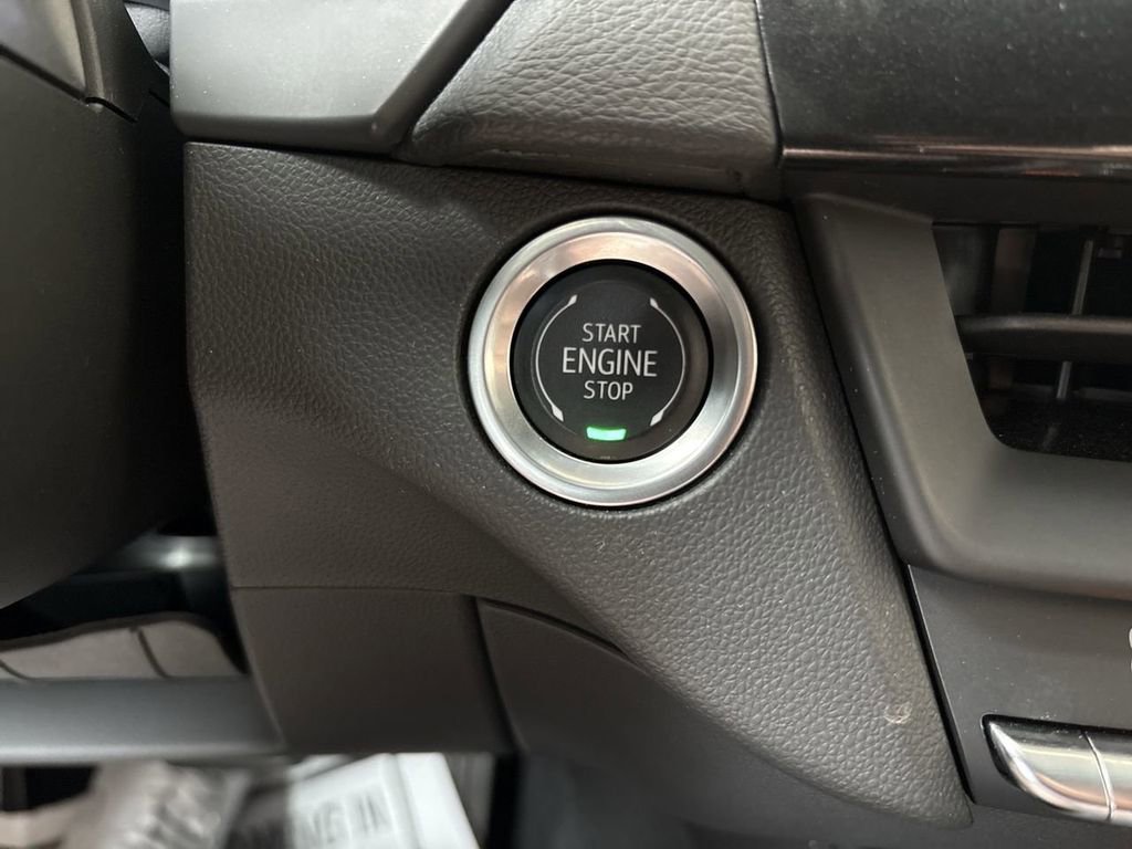 Certified 2025 Cadillac CT4 V image 16