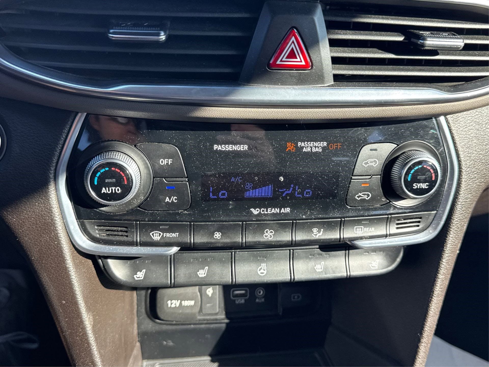 Used 2019 Hyundai Santa Fe AWD image 30