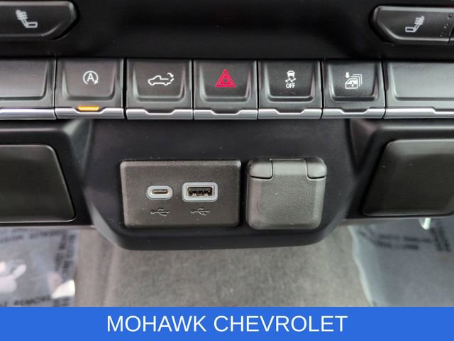 Used 2021 Chevrolet Silverado 1500 LT AWD/4WD image 41