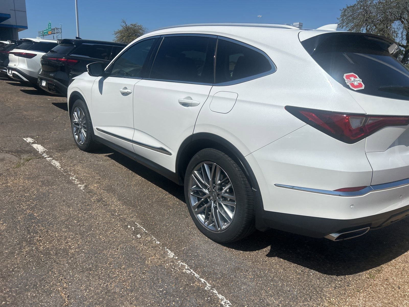 Used 2023 Acura MDX SH-AWD w/ Advance Package image 20