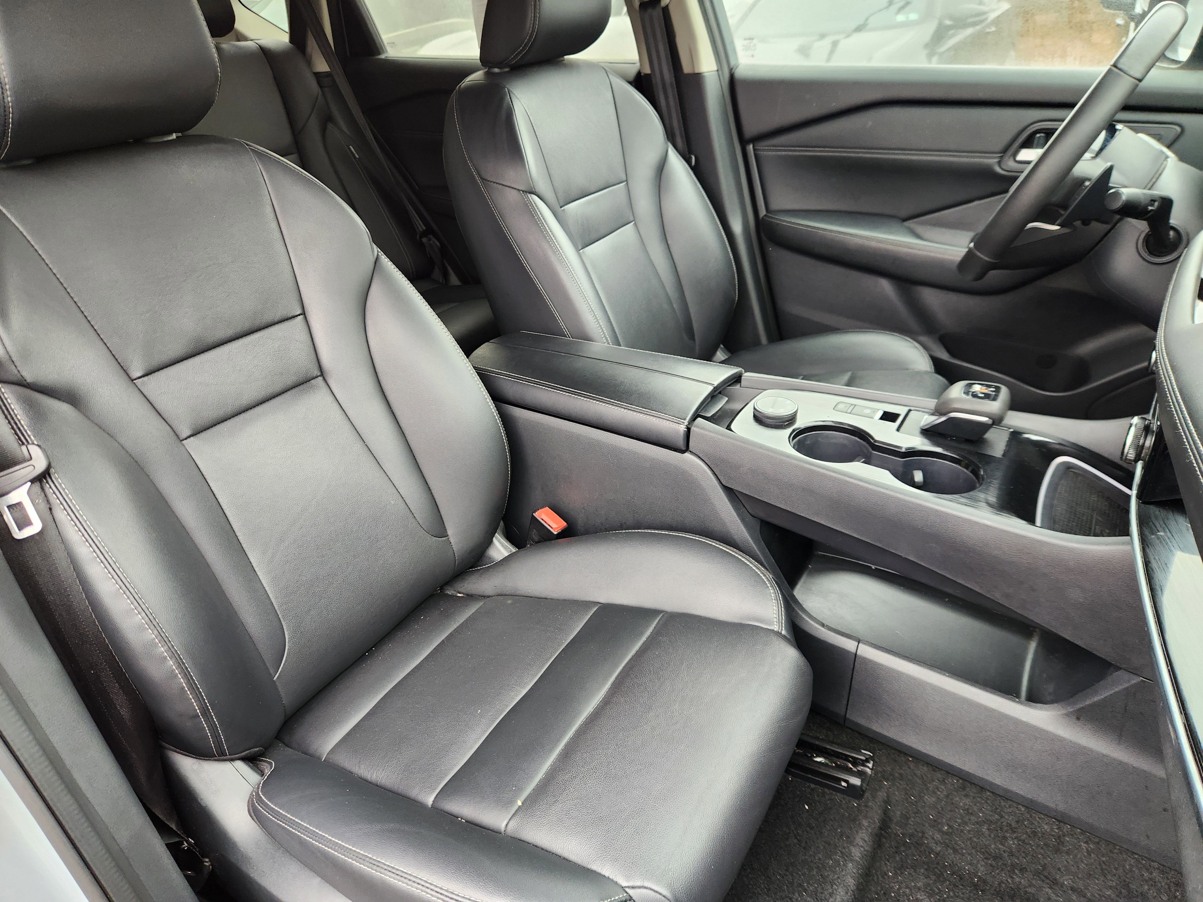 Certified 2024 Nissan Rogue SL w/ SL Premium Package image 15