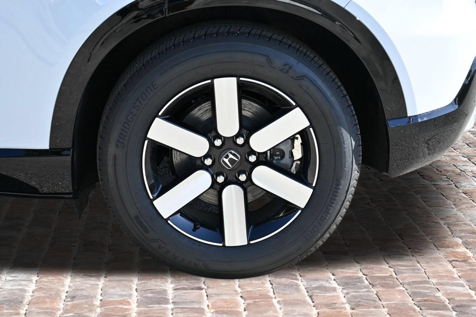 New 2026 Honda Prologue Touring image 36
