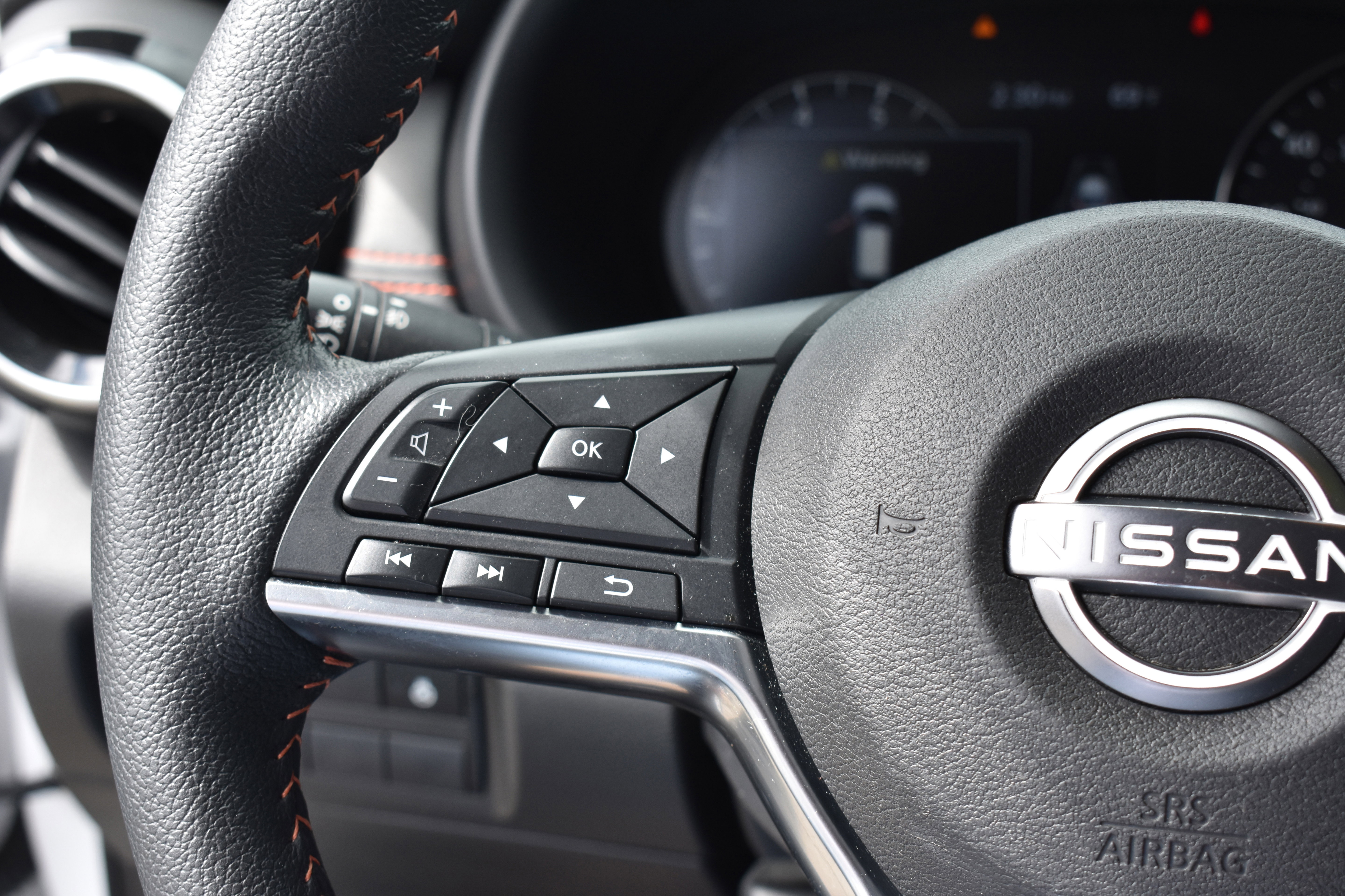 Used 2023 Nissan Kicks SR w/ SR Premium Package image 15