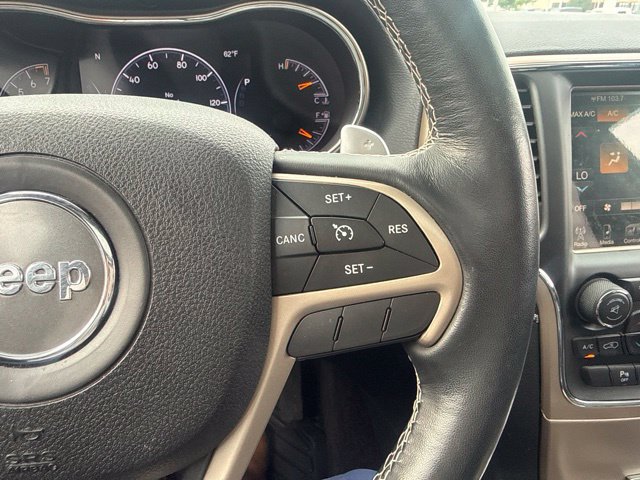 Used 2016 Jeep Grand Cherokee Limited w/ Luxury Group II AWD/4WD image 18