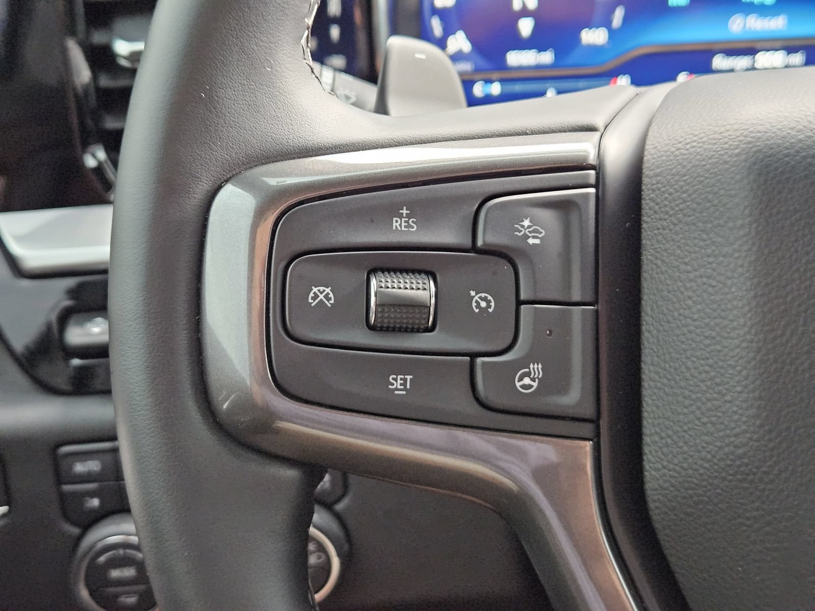 Certified 2025 Chevrolet Silverado 1500 High Country w/ Midnight Edition AWD/4WD image 25