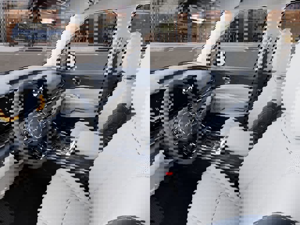 New 2026 Kia Carnival EX image 17