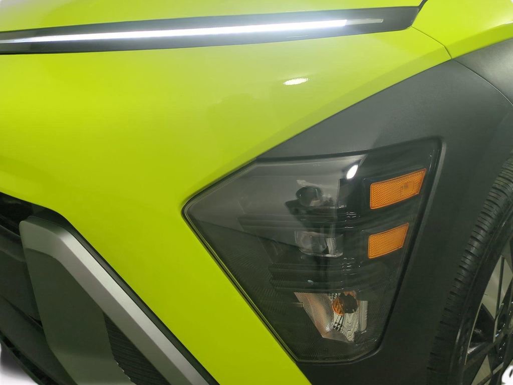 Certified 2025 Hyundai Kona SEL image 10