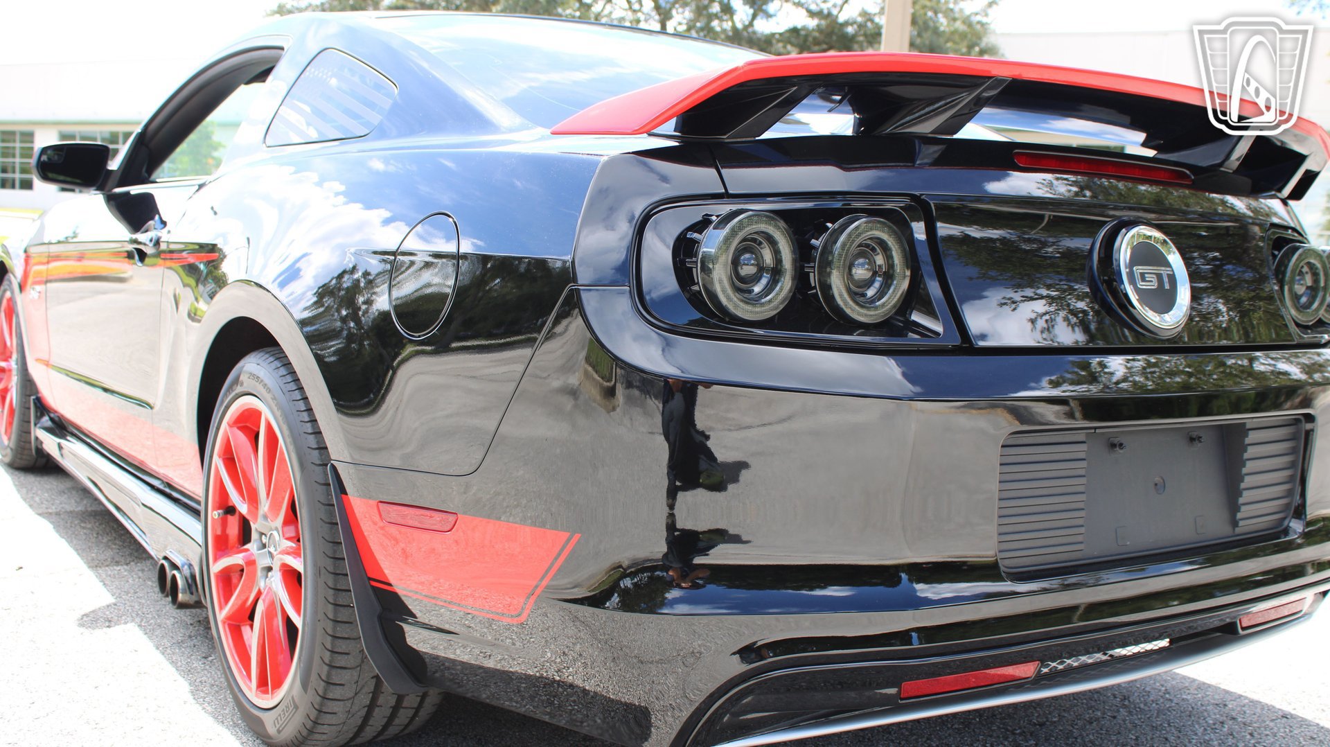 Used 2013 Ford Mustang GT Premium w/ Brembo Brake Pkg RWD image 31