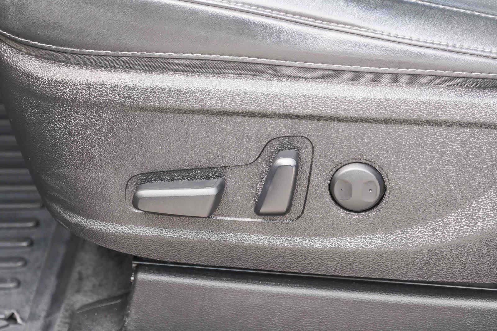 Used 2024 Kia Telluride S w/ S Sunroof Package FWD image 25