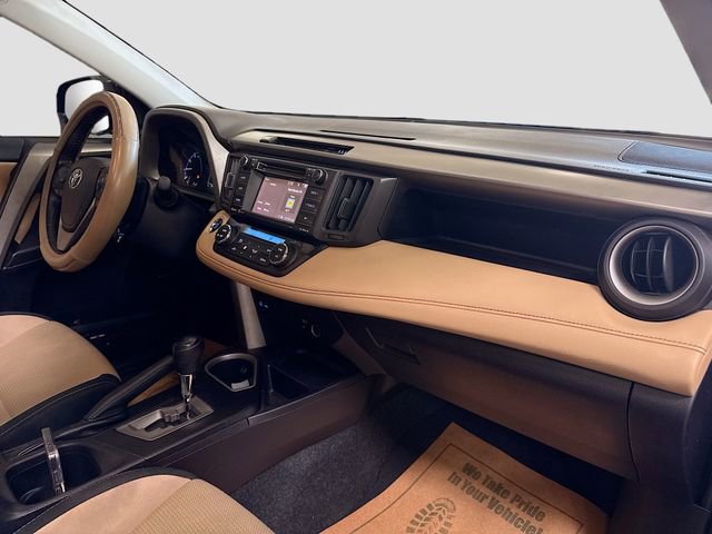 Used 2018 Toyota RAV4 XLE image 28