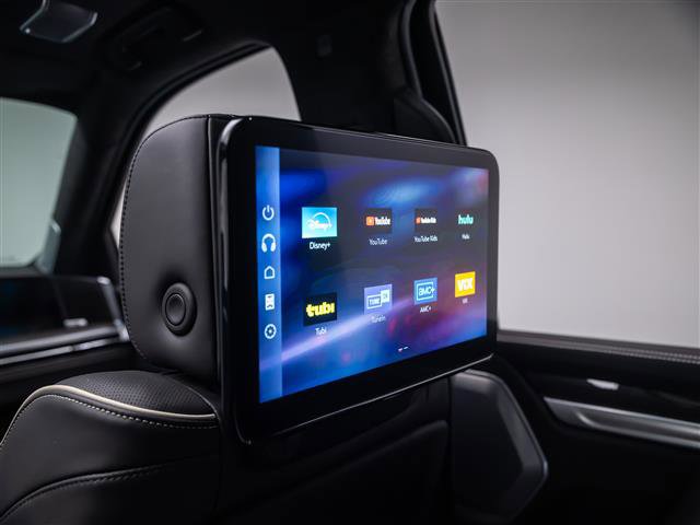 Used 2026 Cadillac Escalade V image 35