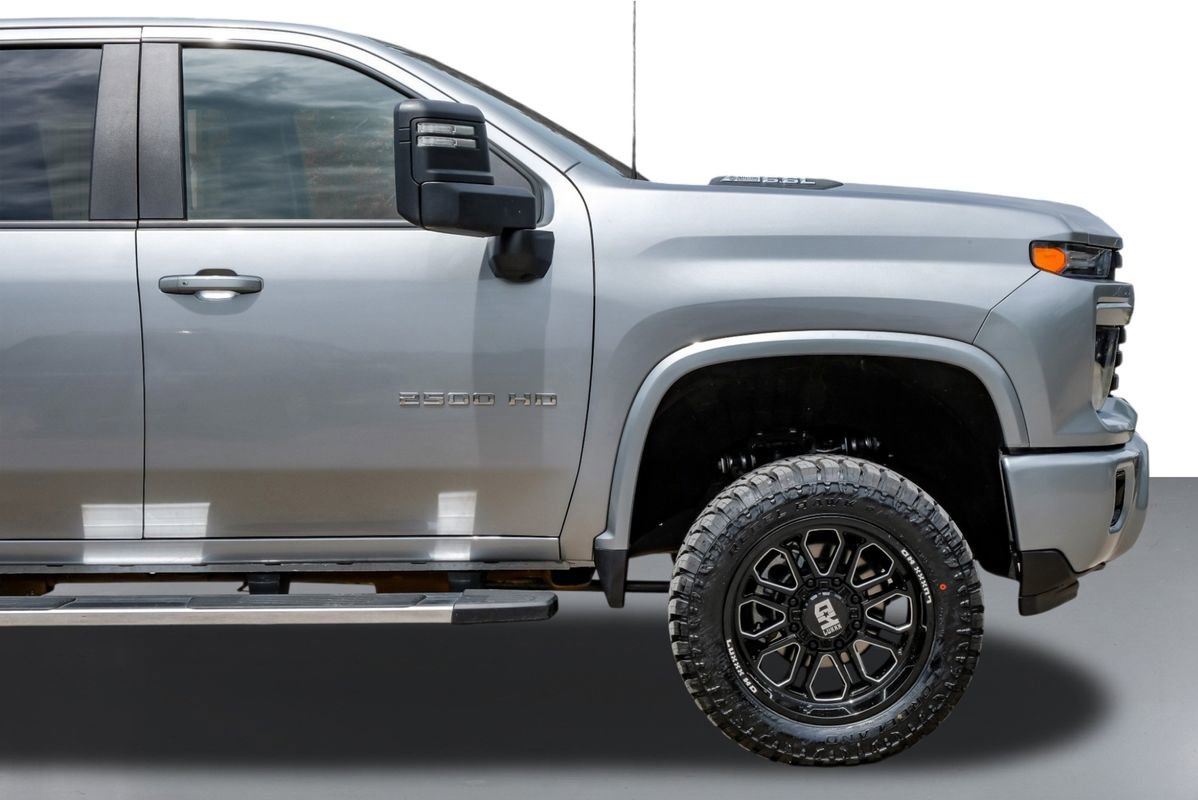 Used 2025 Chevrolet Silverado 2500 LT w/ Convenience Package image 8