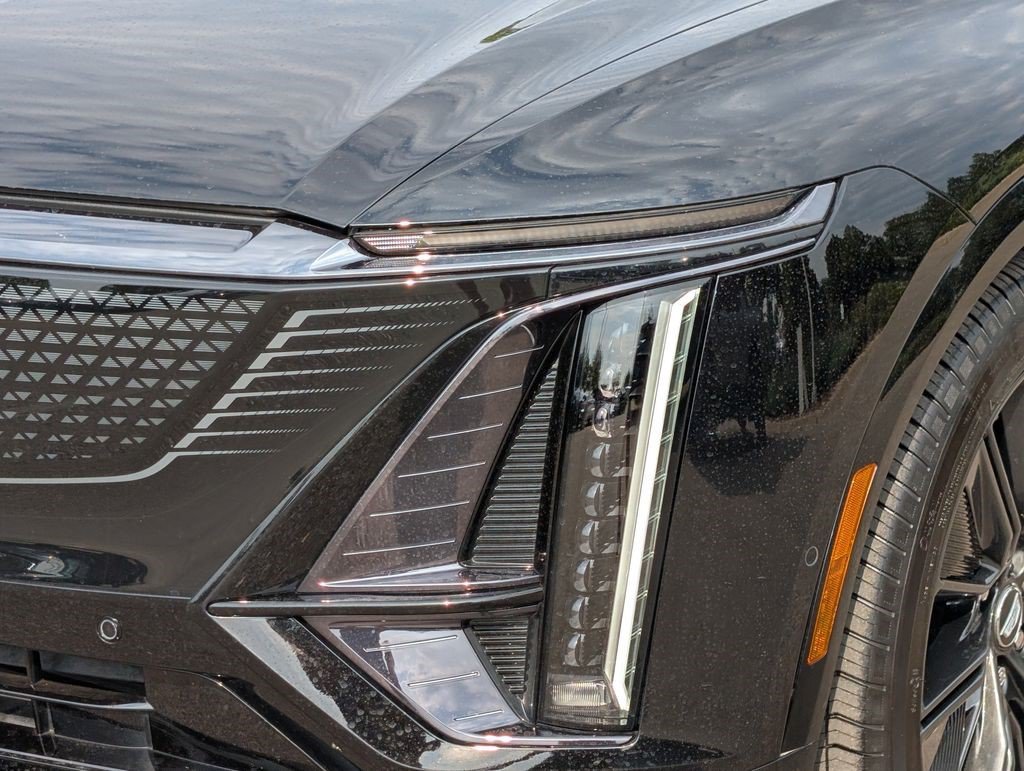 Certified 2024 Cadillac Lyriq Sport AWD/4WD image 9
