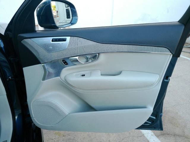 Used 2022 Volvo XC90 T8 Inscription AWD/4WD image 19