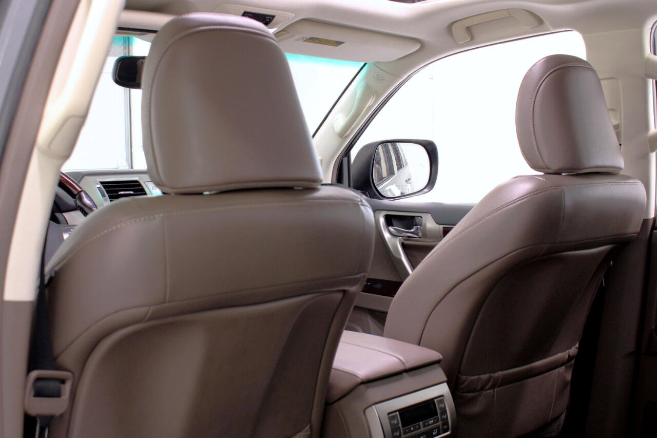 Used 2017 Lexus GX 460 Premium image 37