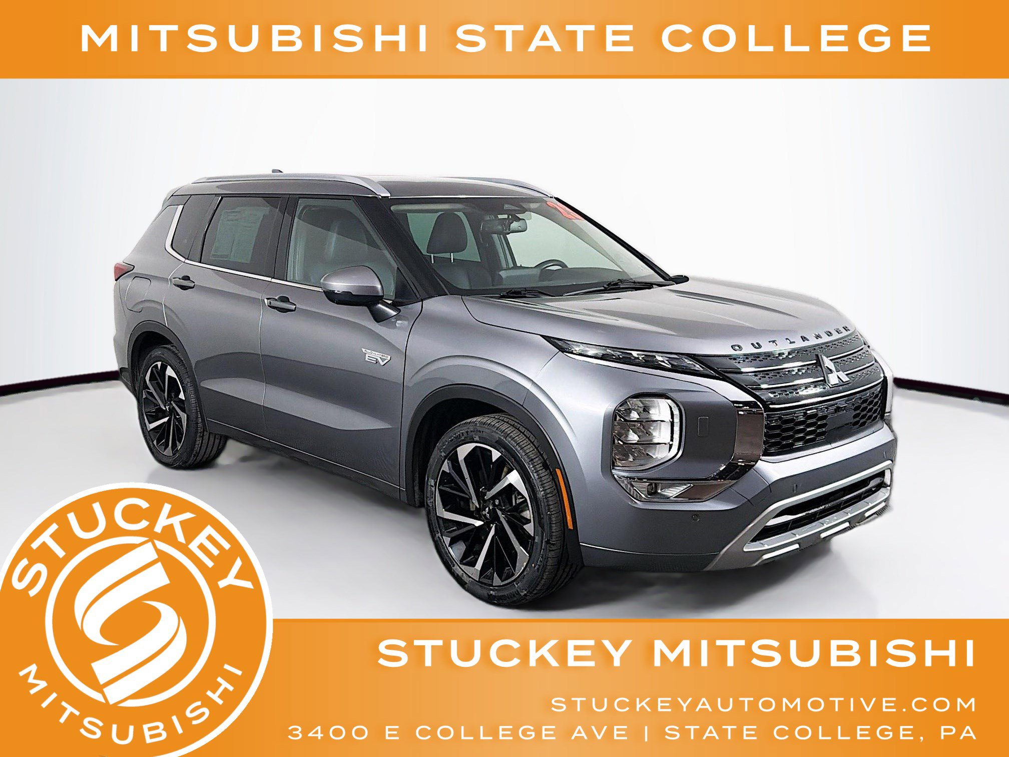 Used 2023 Mitsubishi Outlander SEL image 1