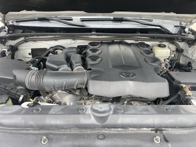 Used 2018 Toyota 4Runner SR5 Premium AWD/4WD image 30