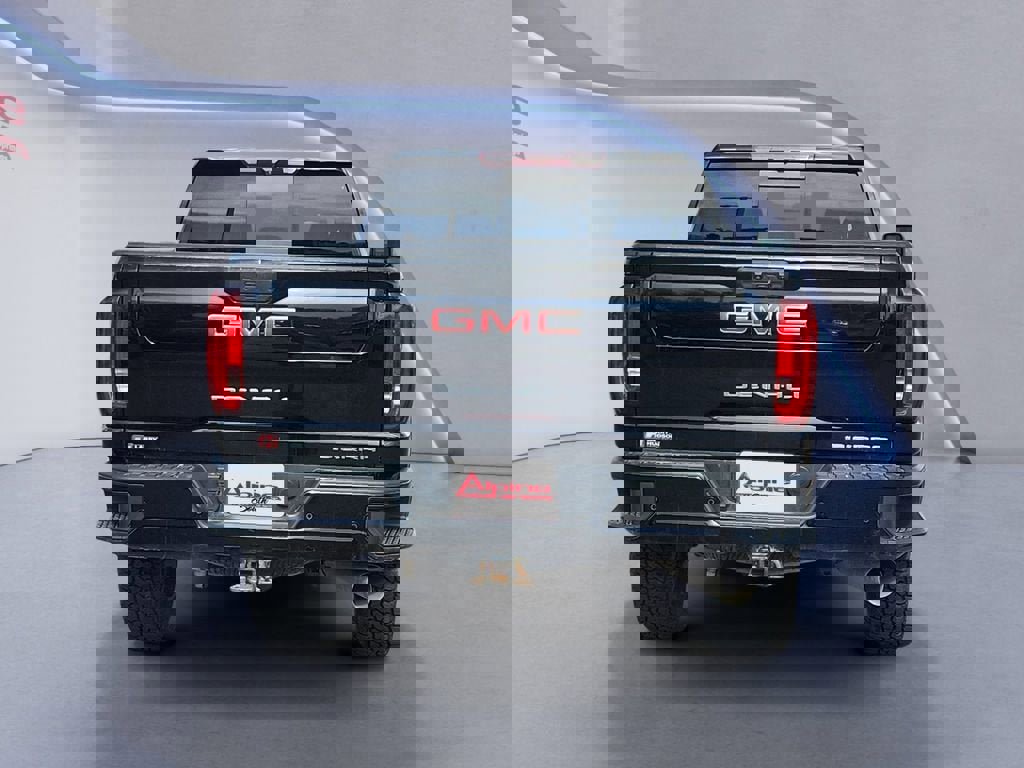 Used 2022 GMC Sierra 2500 Denali image 4