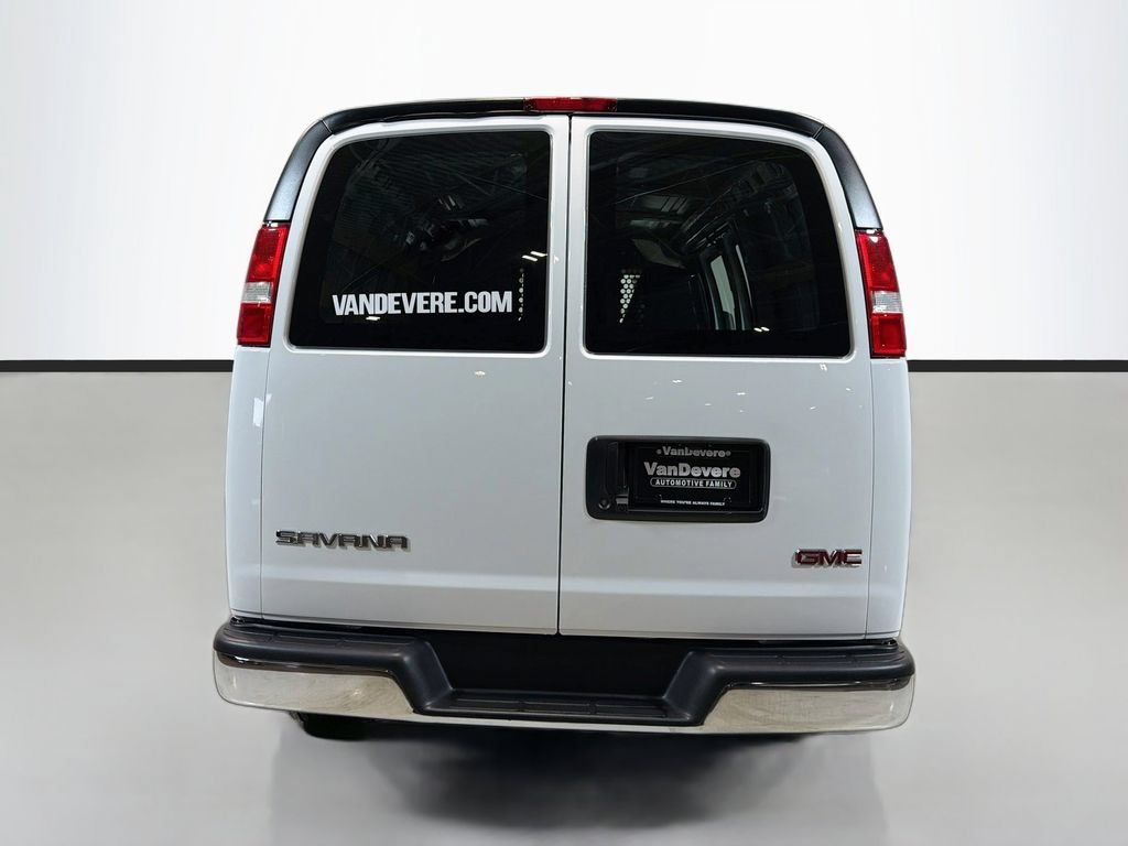 Used 2025 GMC Savana 2500 w/ Driver Convenience Package RWD image 8