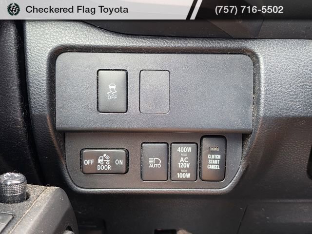 Used 2020 Toyota Tacoma TRD Off-Road AWD/4WD image 10