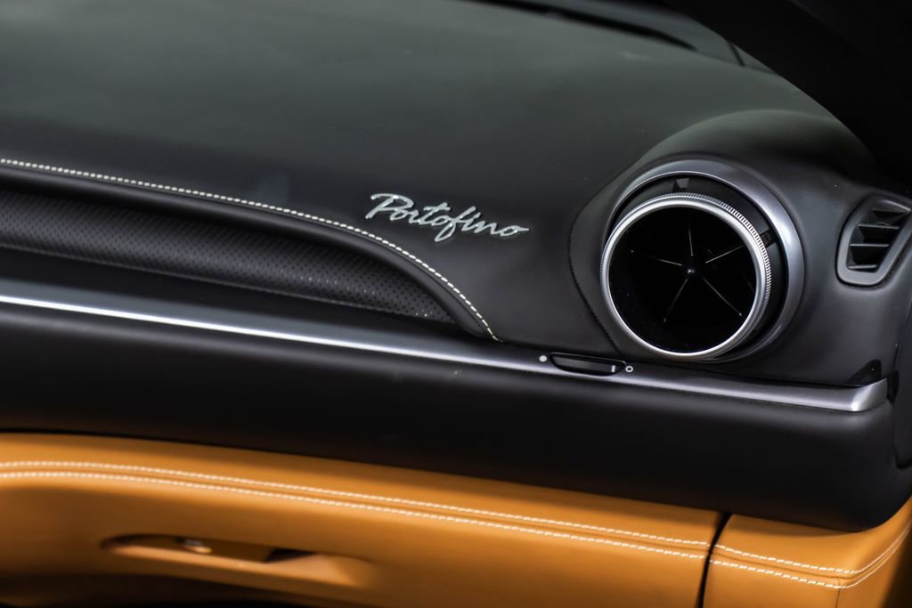 Certified 2019 Ferrari Portofino image 50