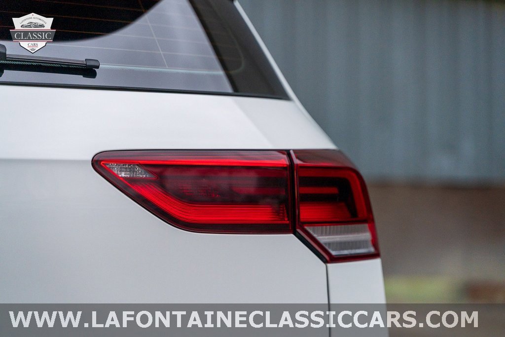 Used 2022 Volkswagen Golf R image 52