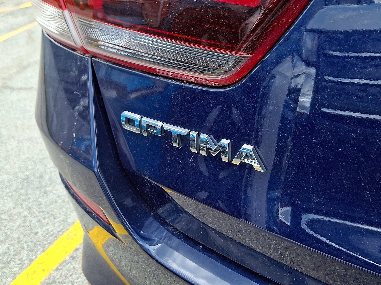 Used 2019 Kia Optima SX FWD image 12