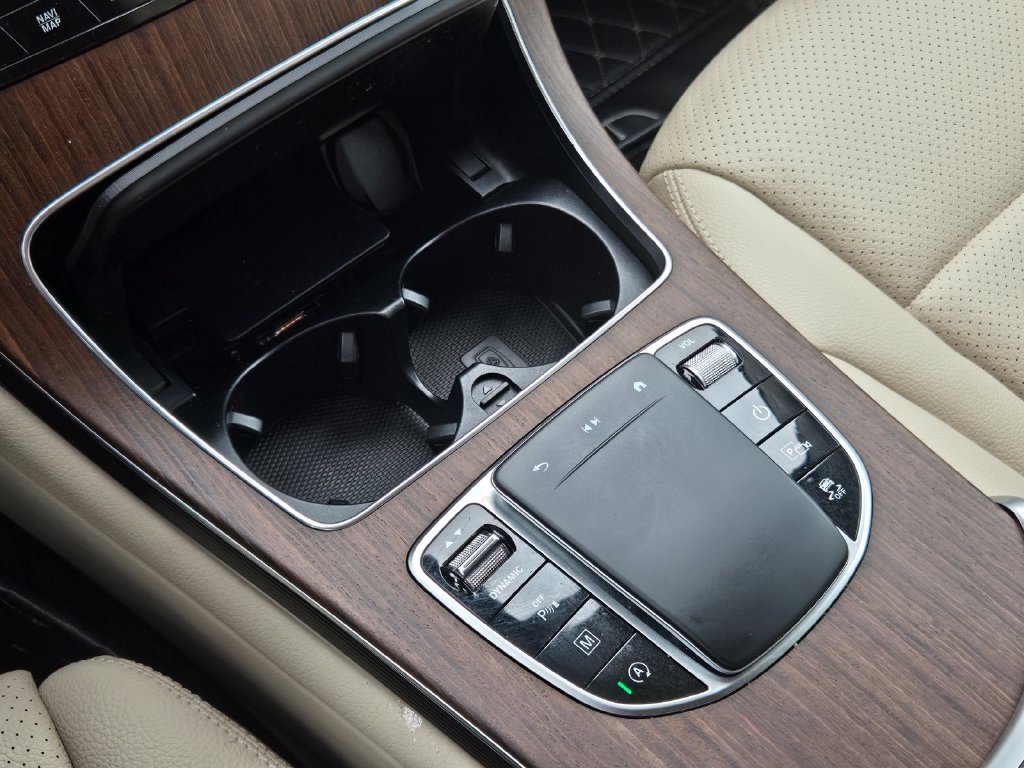 Used 2022 Mercedes-Benz GLC 300 4MATIC image 21