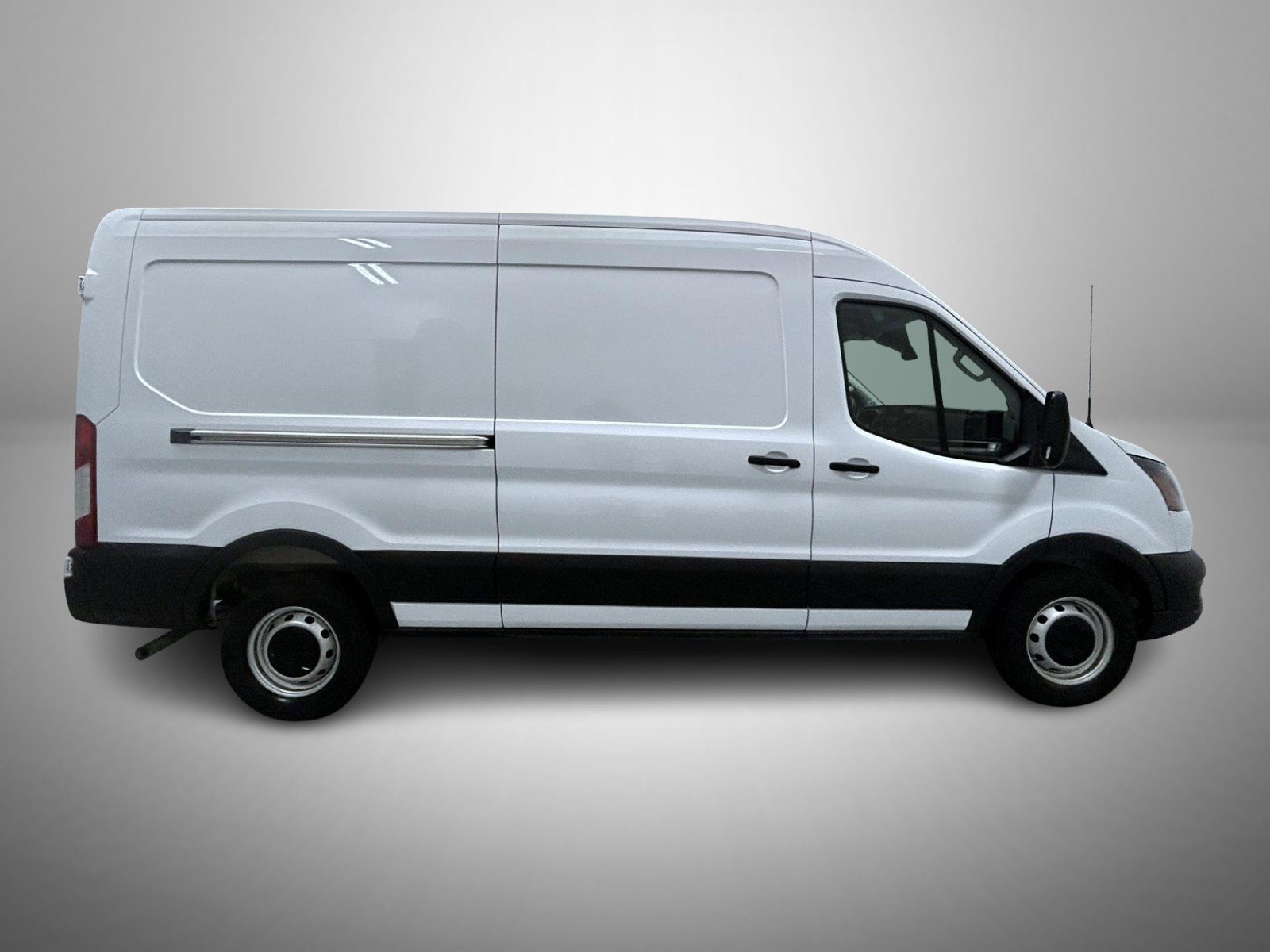 Used 2025 Ford Transit 250 148 Medium Roof RWD image 4