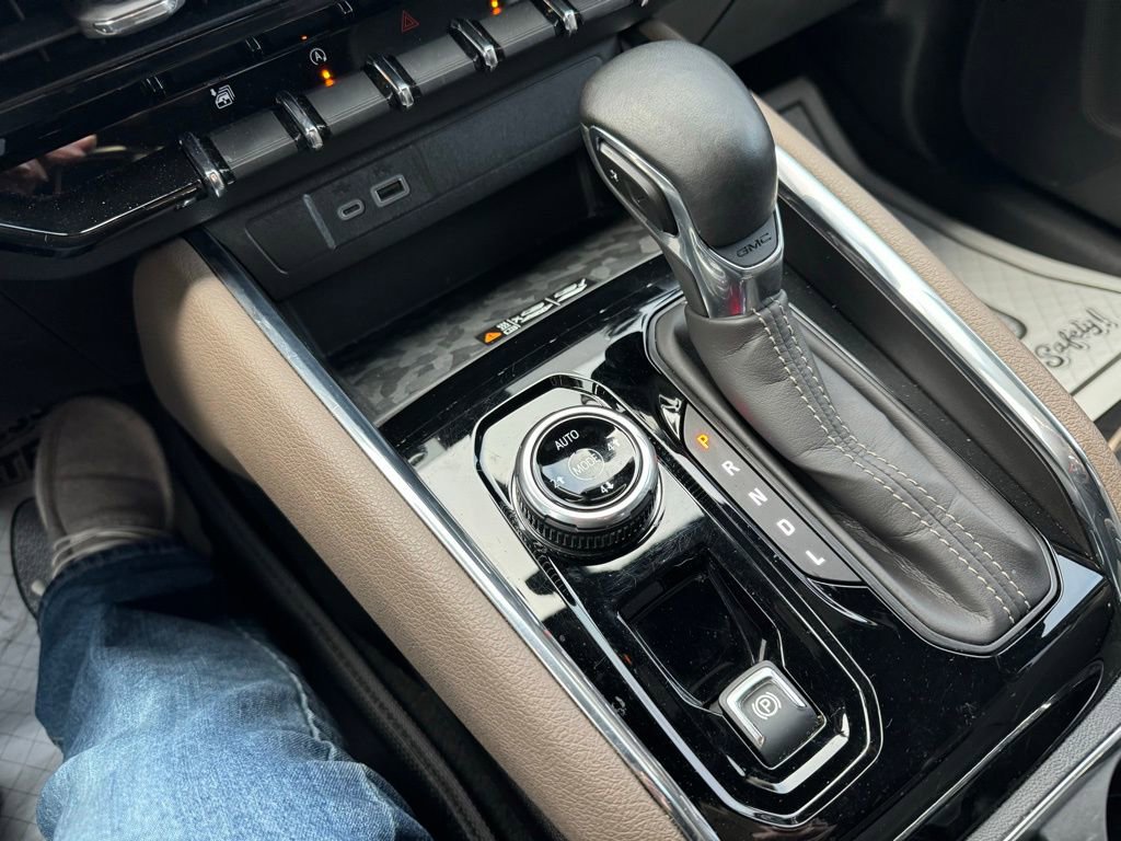 Certified 2024 GMC Canyon Denali image 23