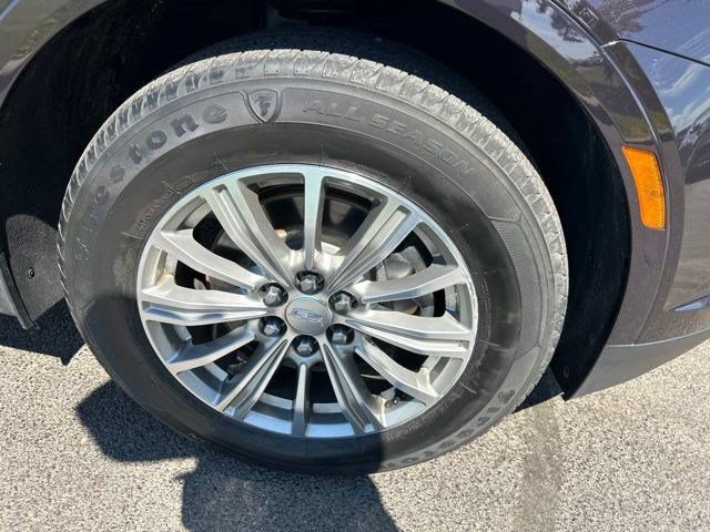 Used 2018 Cadillac XT5 Luxury w/ Driver Awareness Package AWD/4WD image 57