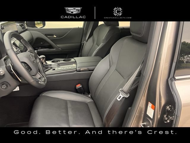 Used 2025 Lexus LX 600 4WD w/ Appearance Package image 21