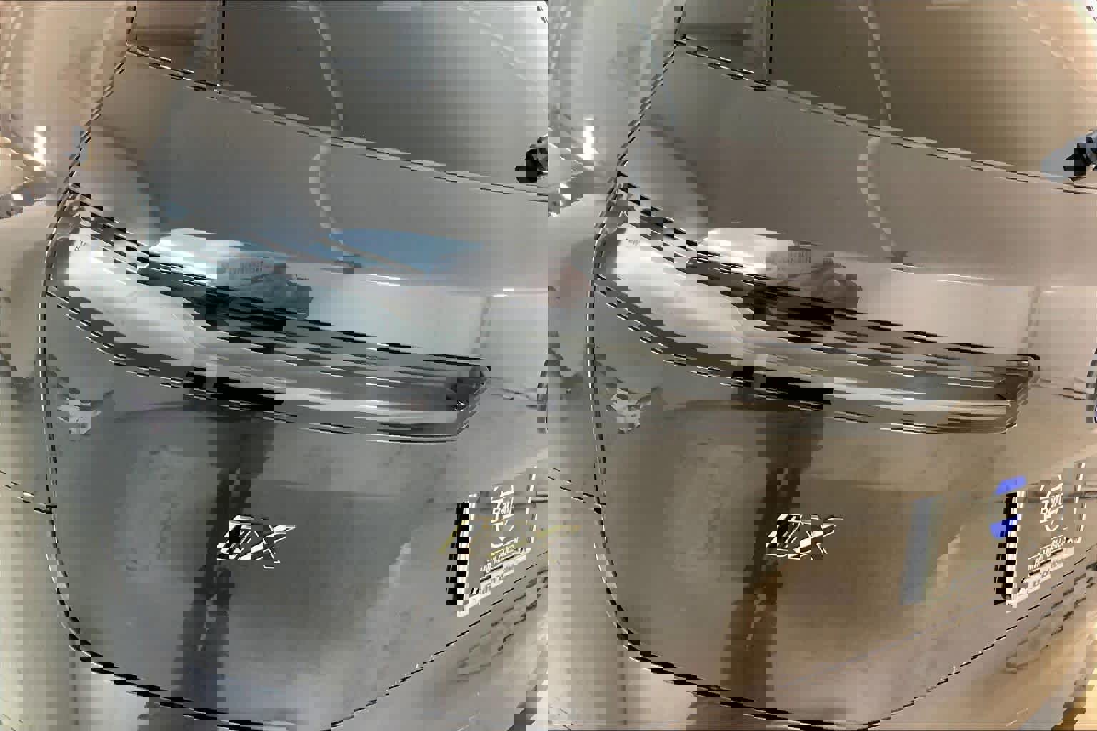 Used 2023 BMW iX M60 image 29