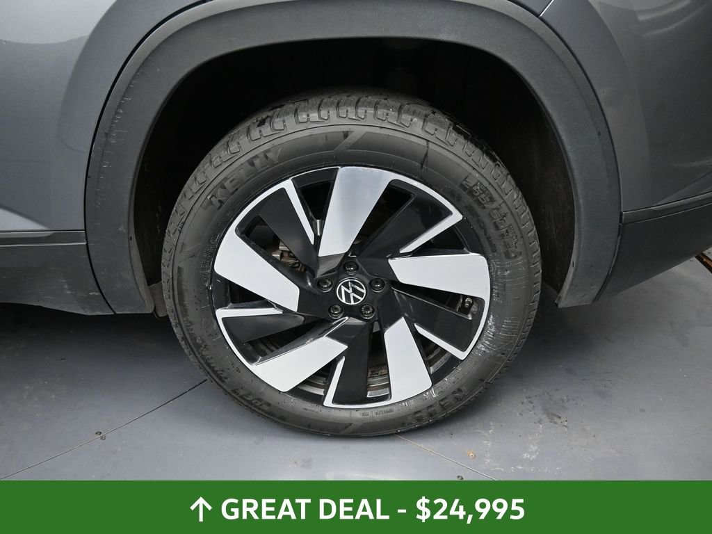 Used 2024 Volkswagen Atlas Cross Sport SE image 16