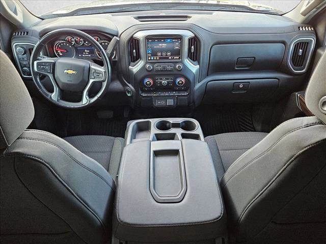Used 2020 Chevrolet Silverado 1500 LT w/ Texas Edition image 17
