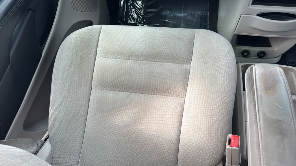 Used 2015 Dodge Grand Caravan SE w/ Quick Order Package 29E SE FWD image 20