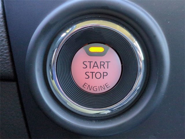 Used 2024 Nissan Titan SV w/ SV Convenience Package image 27