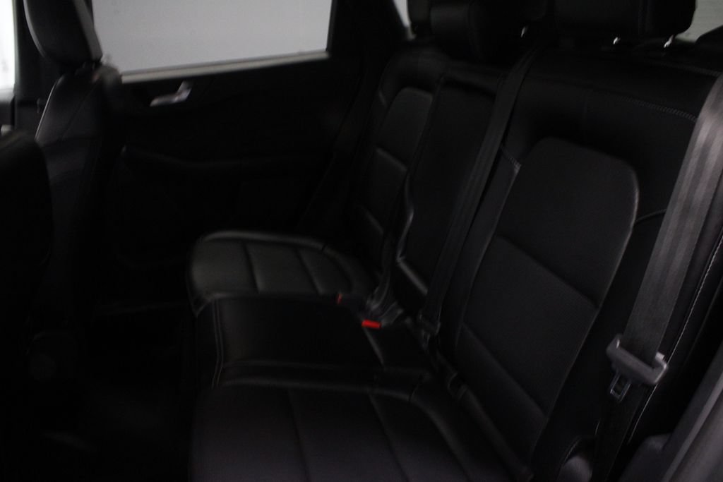 Certified 2024 Ford Escape Platinum AWD/4WD image 22