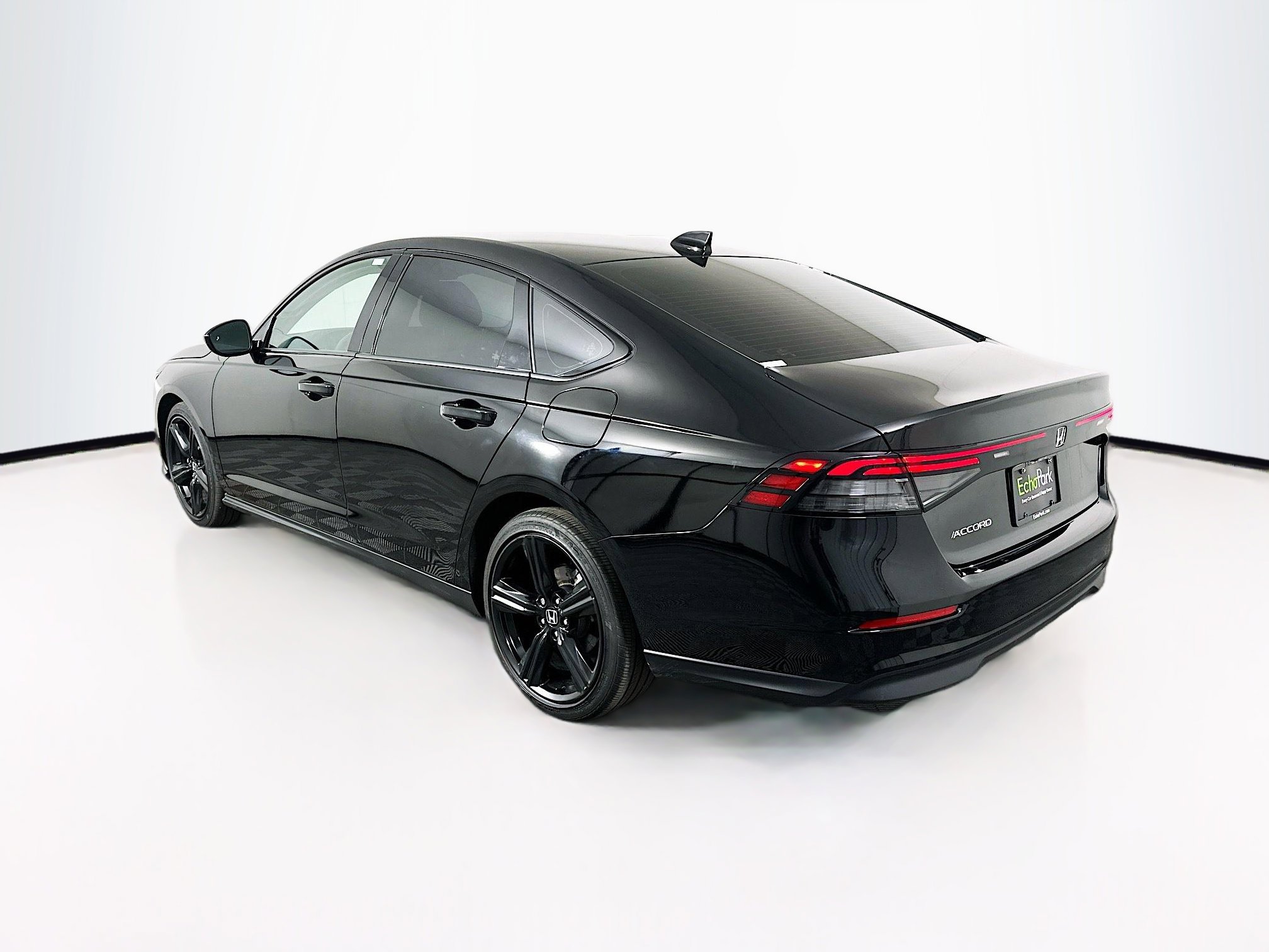 Used 2025 Honda Accord SE image 5