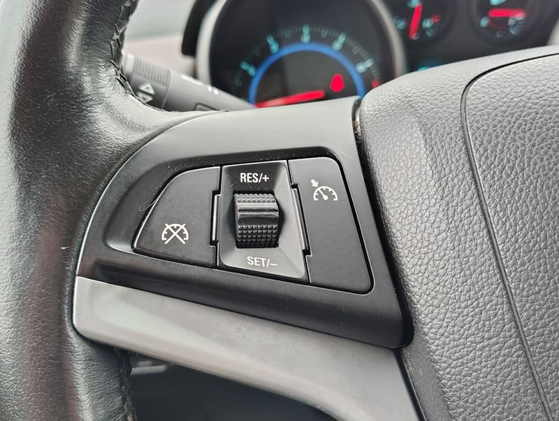 Used 2015 Chevrolet Cruze LT FWD image 22