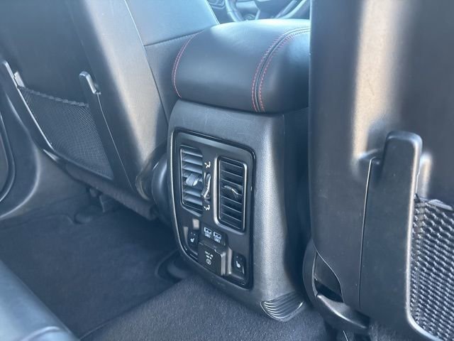 Used 2025 Dodge Durango R/T image 17